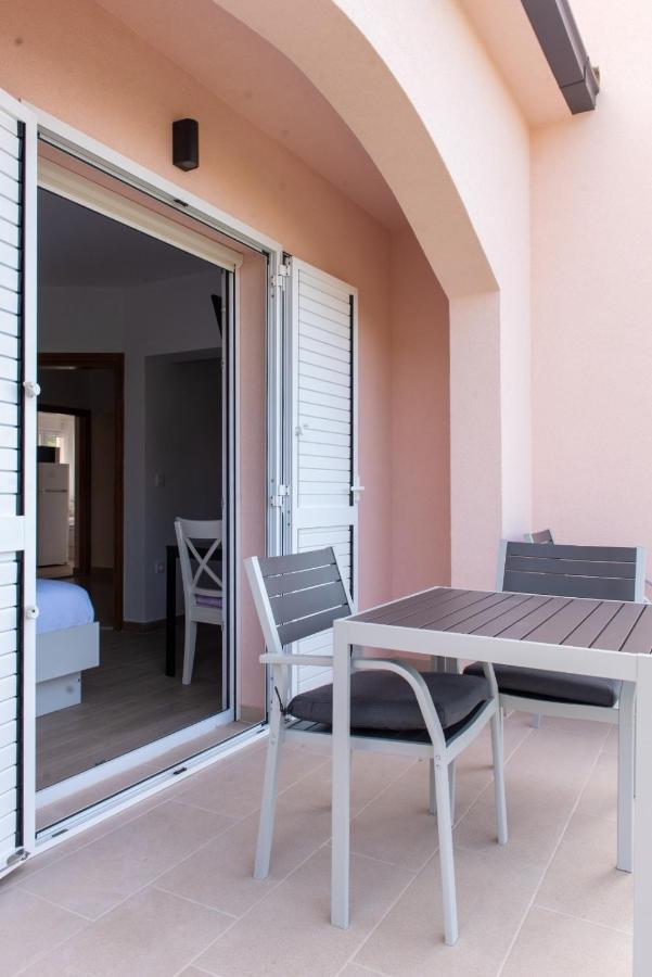 Charming Apartments Duce Omis Ngoại thất bức ảnh