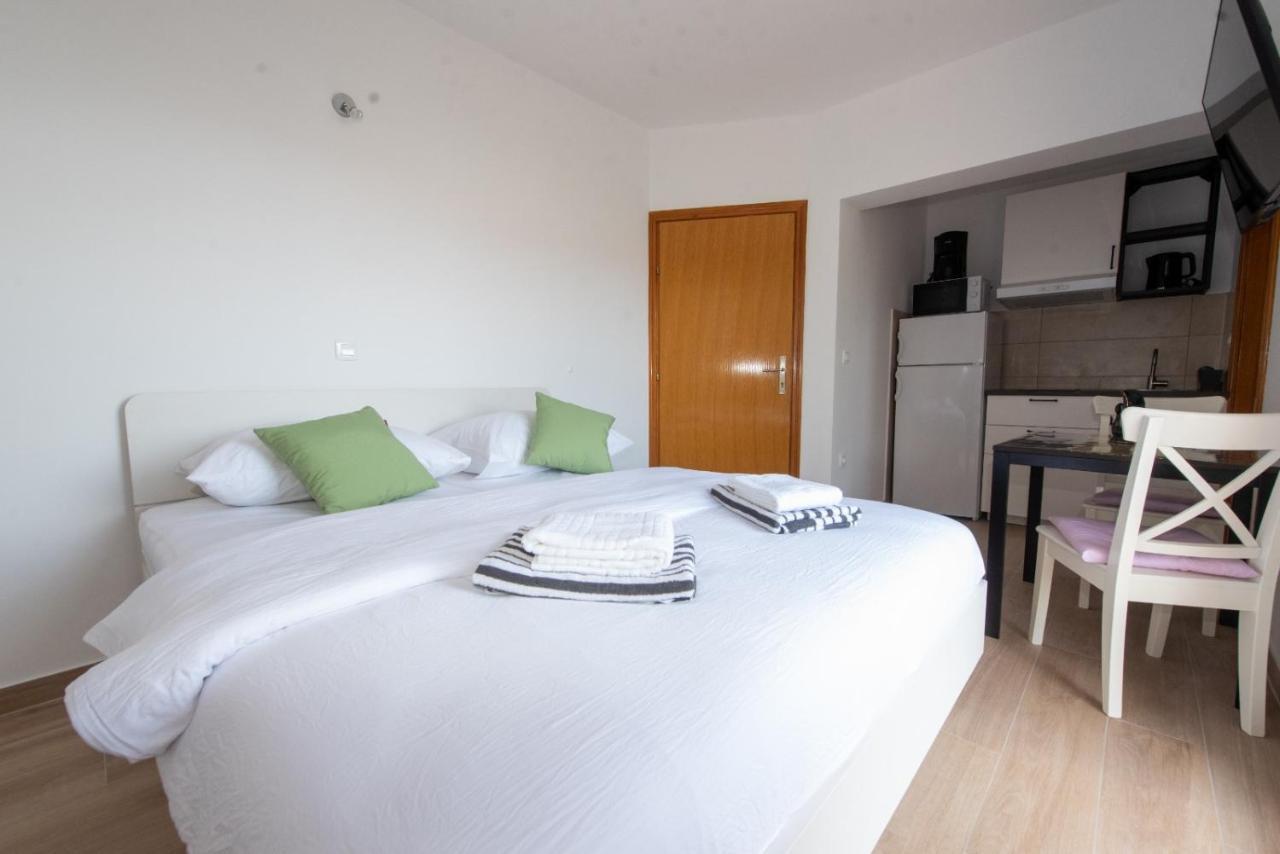 Charming Apartments Duce Omis Ngoại thất bức ảnh