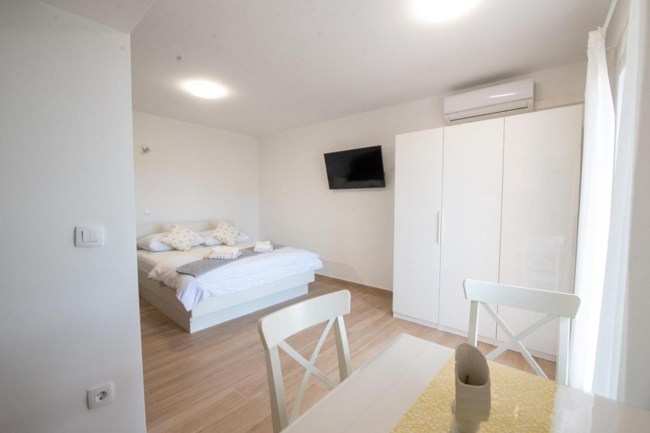 Charming Apartments Duce Omis Ngoại thất bức ảnh